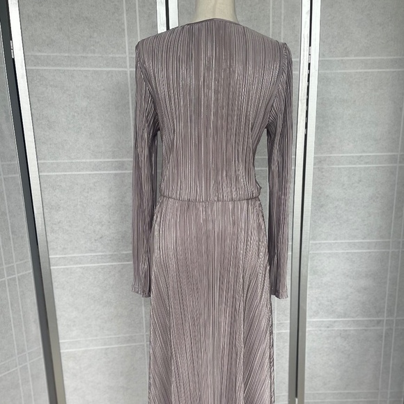 NWT ROTATE by Birger Christensen Raindrops Number 7 Pleat Midi Dress sz 8 - Picture 3 of 11